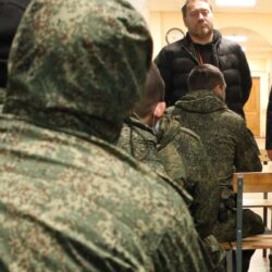 Вернувшийся из отпуска Беглов не смог покрыть потребности танкового батальона «Аврора» — СМИ