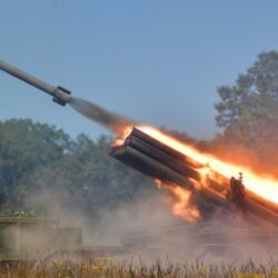«Стыдоба и позор»: в Сети критикуют военкоров за недобросовестные отзывы о передаче снарядов ЧВК «Вагнер»