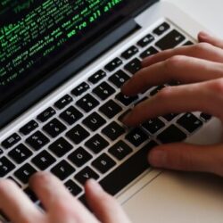 В 558 российских школах внедрили ПО «Л7.Мониторинг», которое защитит их сайты от злоумышленников и размещения фейков