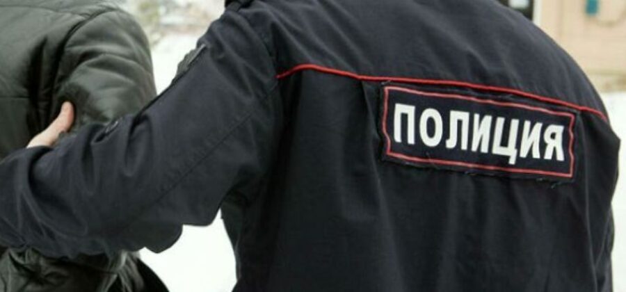 В Петербурге пьяница прострелил ногу девушке